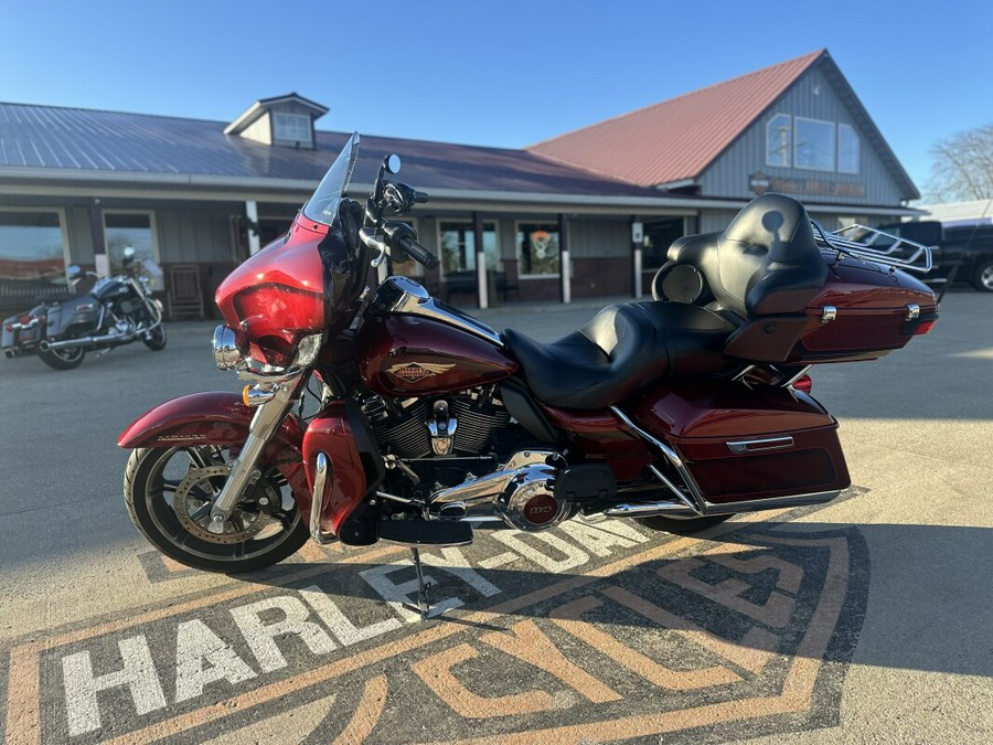 2023 Harley-Davidson® Ultra Limited Heirloom Red Fade