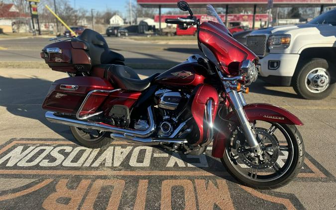 2023 Harley-Davidson® Ultra Limited Heirloom Red Fade
