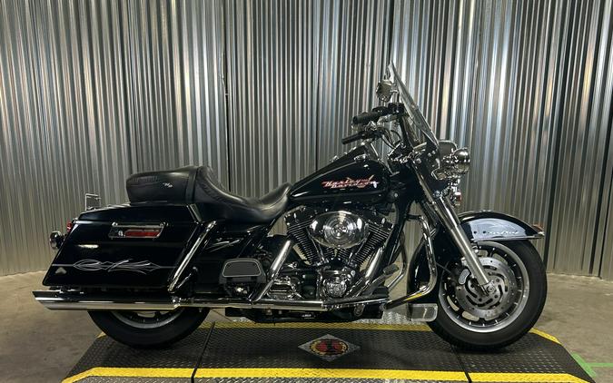 2004 Harley-Davidson Road King Classic BLACK W/PINSTRIPE