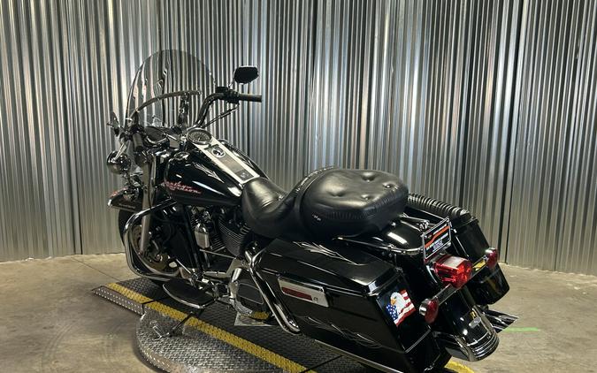 2004 Harley-Davidson Road King Classic BLACK W/PINSTRIPE