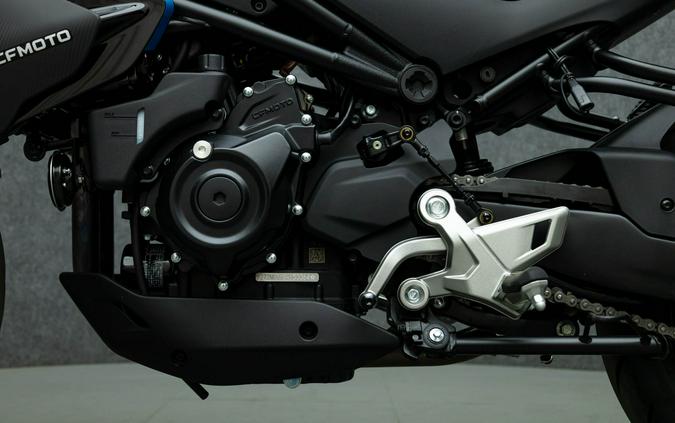 2025 CFMOTO 450NK W/ABS