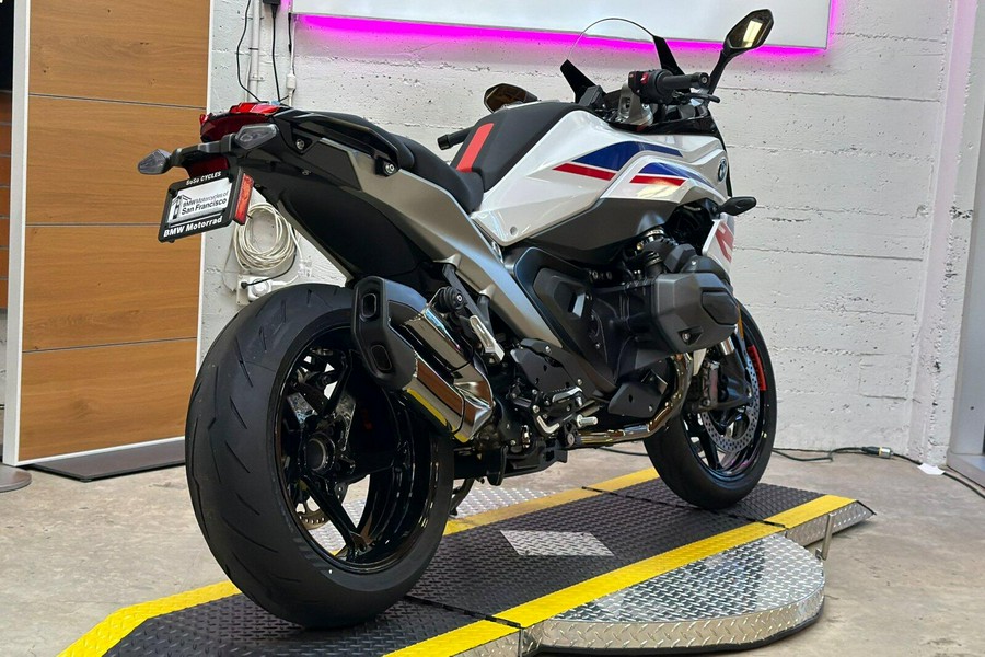 2026 BMW R 1300 RS