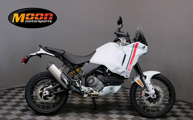 2023 Ducati DesertX Star White Silk