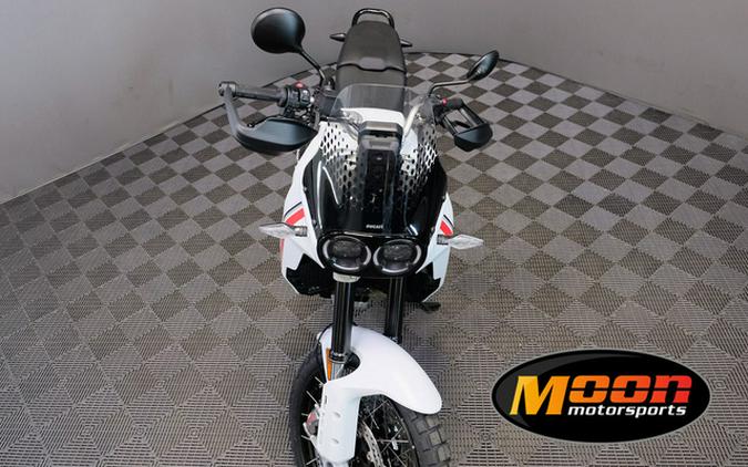 2023 Ducati DesertX Star White Silk