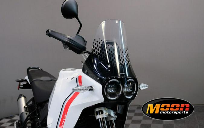 2023 Ducati DesertX Star White Silk