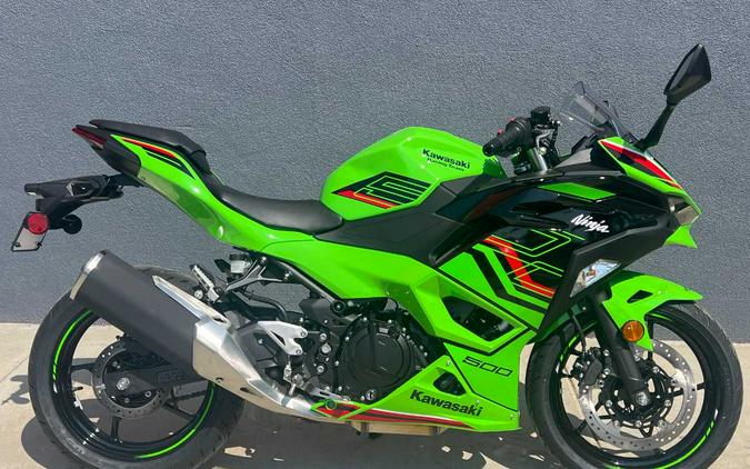 2024 Kawasaki Ninja 500 Review [14 Fast Facts]