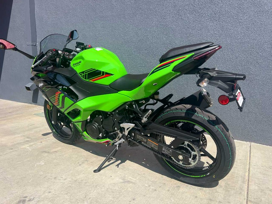 2024 KAWASAKI NINJA 500 KRT EDITION SE ABS