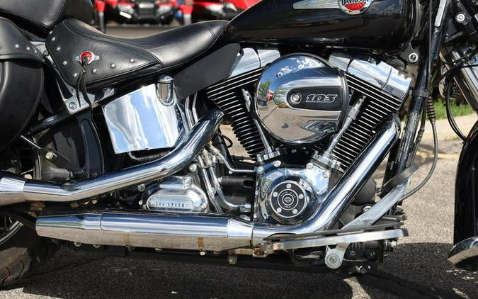 2017 Harley-Davidson® FLSTC - Heritage Softail® Classic