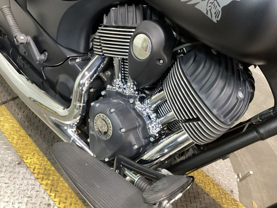 2017 Indian Motorcycle® Chief Dark Horse® Thunder Black Smoke