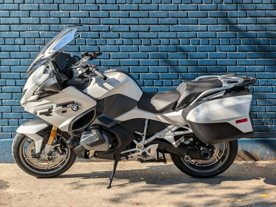 2024 BMW R 1250 RT Alpine White 3