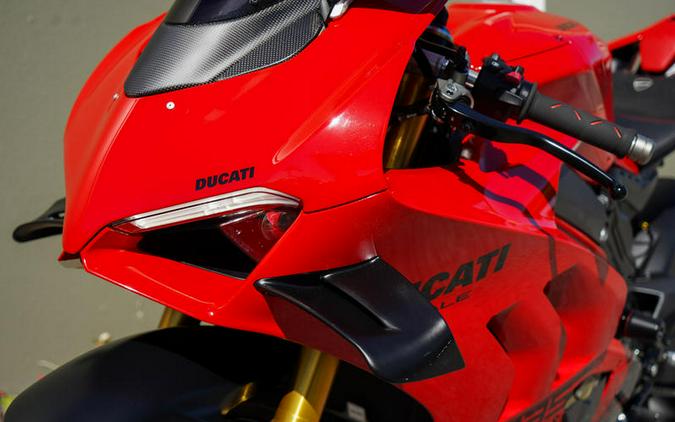 2023 Ducati Panigale V4 S Ducati Red