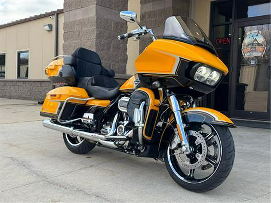 2022 Harley-Davidson CVO™ Road Glide® Limited