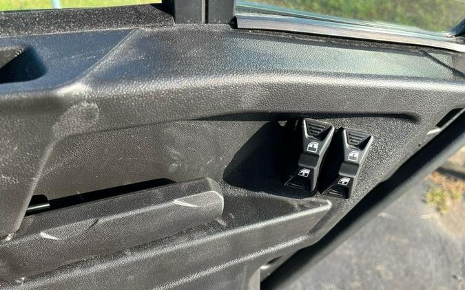 2026 Can-Am DEFENDER DPSCAB 65 HD9 - COMPASS GREEN