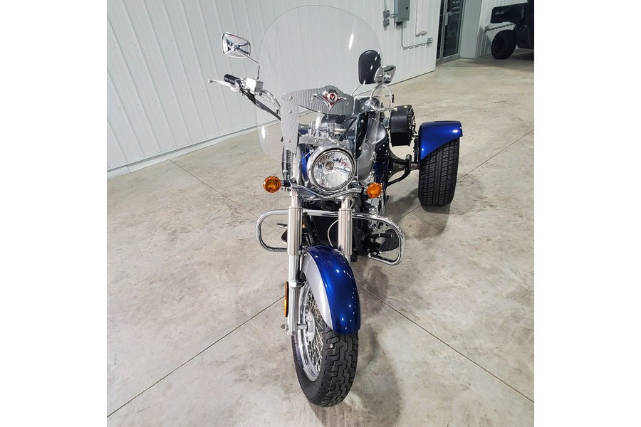 2010 Kawasaki Vulcan® 900 Classic LT Trike