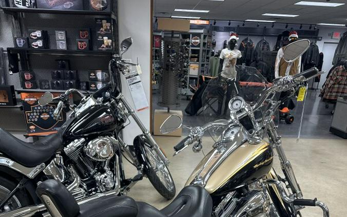 2003 Harley-Davidson® Screamin’ Eagle Softail Deuce 2/T GOLD/BLACK