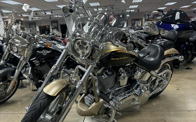 2003 Harley-Davidson® Screamin’ Eagle Softail Deuce 2/T GOLD/BLACK