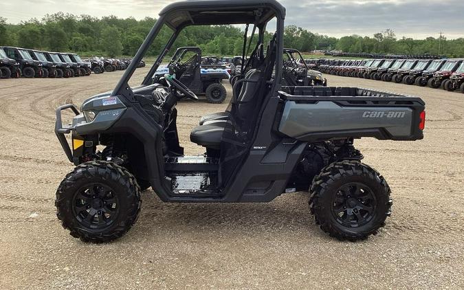 2024 Can-Am Defender XT HD10