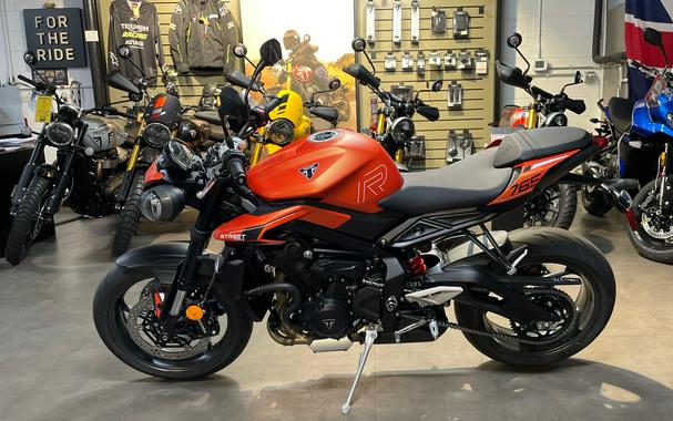 2025 Triumph Street Triple 765 R