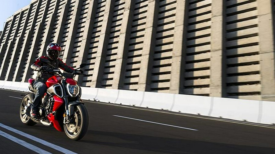 2026 Ducati Diavel V4