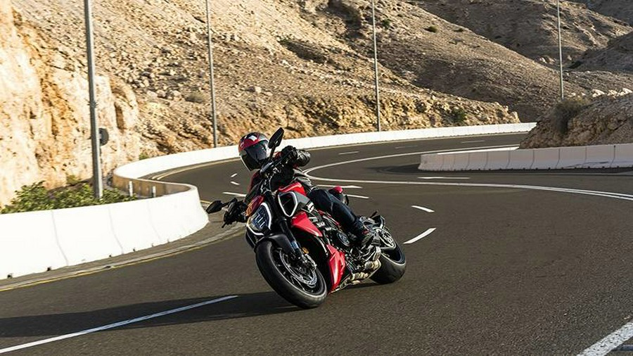 2026 Ducati Diavel V4