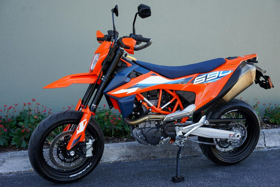 2024 KTM 690 SMC R
