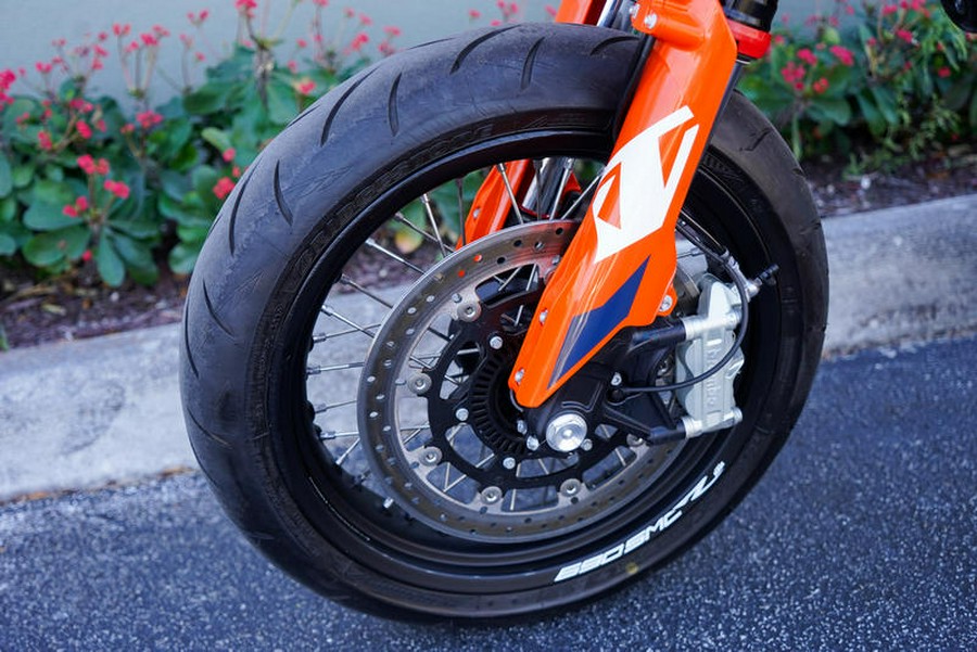 2024 KTM 690 SMC R
