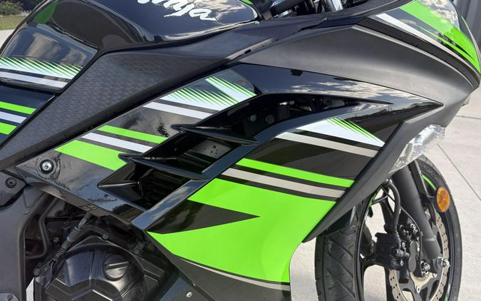 2016 KAWASAKI NINJA 300 ABS KRT EDITION - DA29904