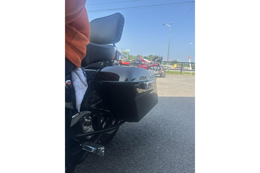 2016 Harley-Davidson® Softail Heritage Softail® Classic