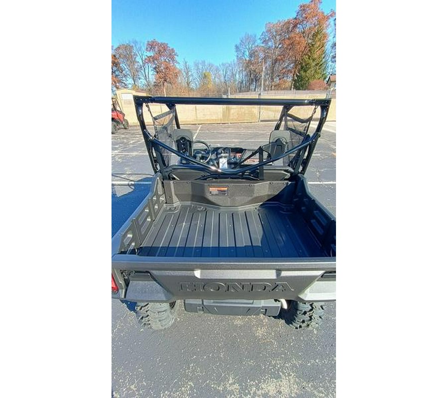 2025 Honda® Pioneer 1000