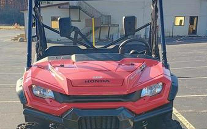 2025 Honda® Pioneer 1000