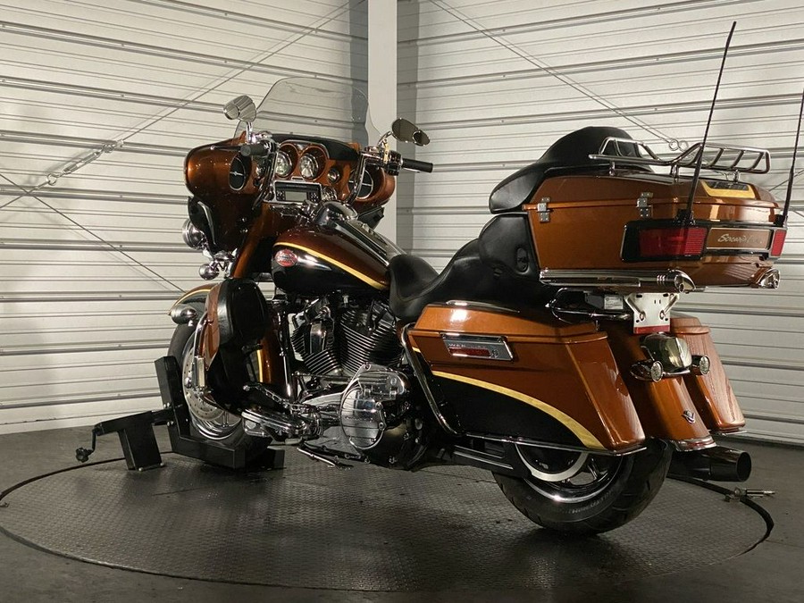 2008 Harley-Davidson® FLHTCUSE3 - CVO™ Ultra Classic® Screamin' Eagle® Anniversary Electra Glide®