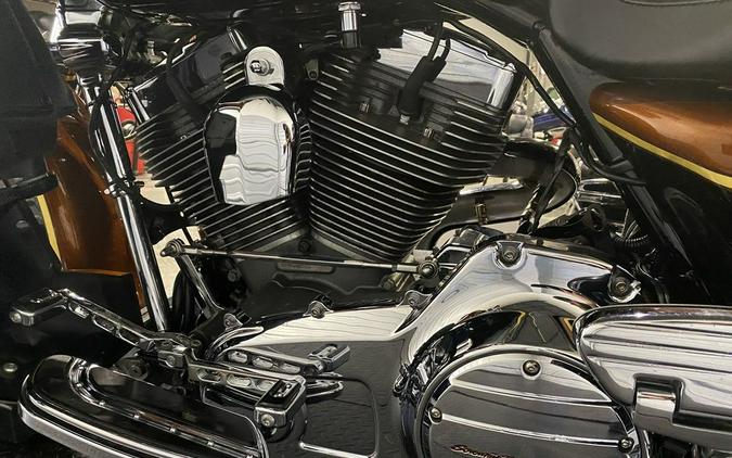 2008 Harley-Davidson® FLHTCUSE3 - CVO™ Ultra Classic® Screamin' Eagle® Anniversary Electra Glide®