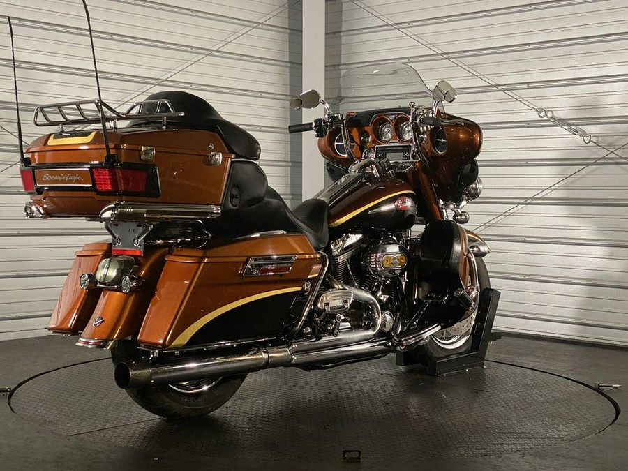 2008 Harley-Davidson® FLHTCUSE3 - CVO™ Ultra Classic® Screamin' Eagle® Anniversary Electra Glide®