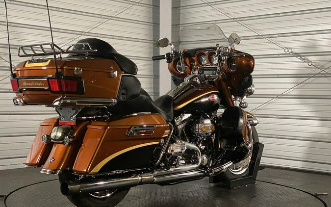 2008 Harley-Davidson® FLHTCUSE3 - CVO™ Ultra Classic® Screamin' Eagle® Anniversary Electra Glide®