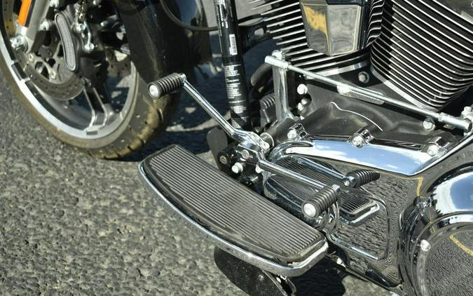 2016 Harley-Davidson® FLRT - Freewheeler®