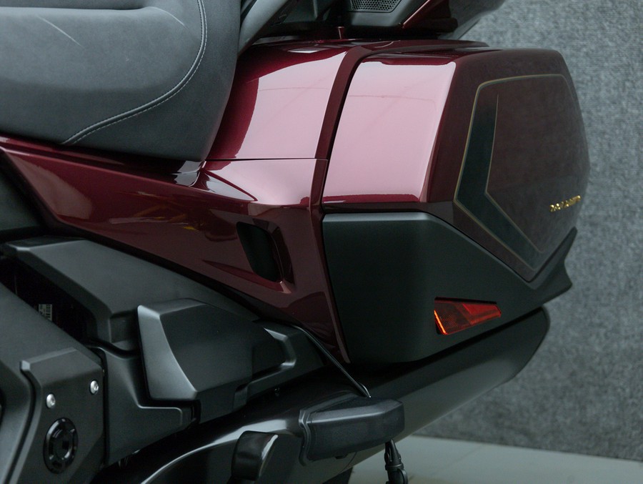 2025 HONDA GL1800 GOLDWING TOUR 1800 W/ABS