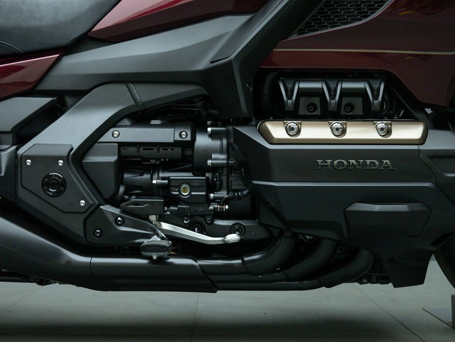2025 HONDA GL1800 GOLDWING TOUR 1800 W/ABS