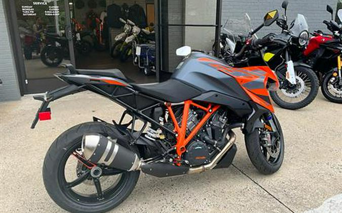 2024 KTM 1290 Super Duke GT