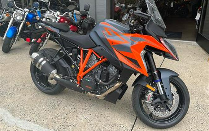 2024 KTM 1290 Super Duke GT