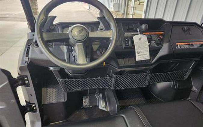 2025 Honda Pioneer 1000 Deluxe
