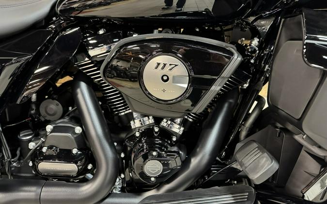 2026 Harley-Davidson® Road Glide Limited Vivid Black Black Trim FLTRXL