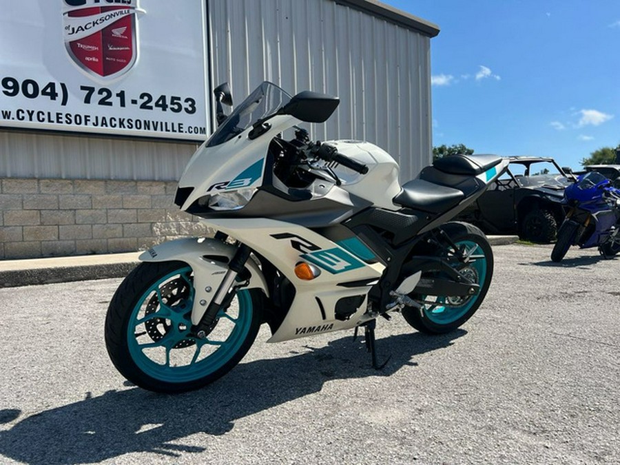 2024 Yamaha YZF-R3 R3