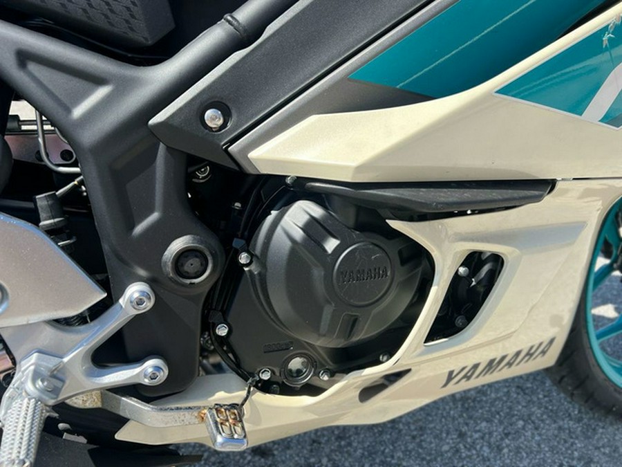 2024 Yamaha YZF-R3 R3