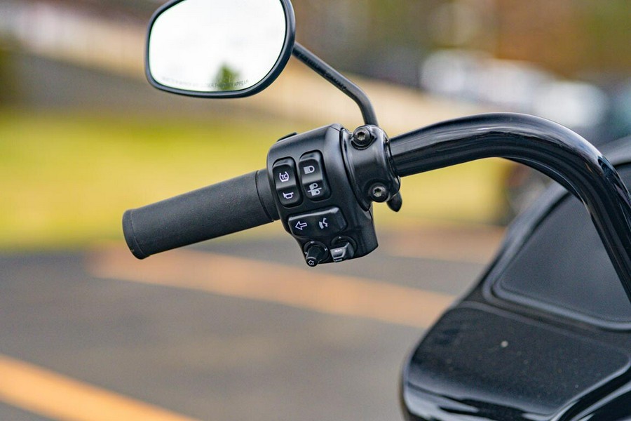 2023 Harley-Davidson Road Glide 3