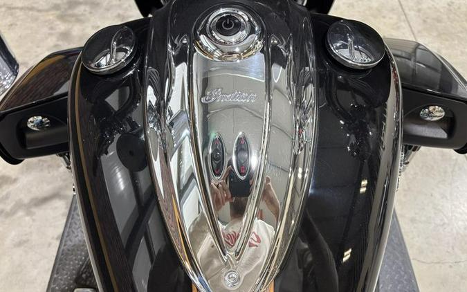 2015 Indian Motorcycle® Roadmaster™ Thunder Black