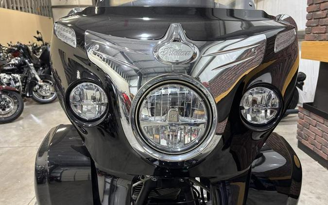 2015 Indian Motorcycle® Roadmaster™ Thunder Black