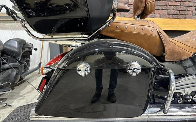 2015 Indian Motorcycle® Roadmaster™ Thunder Black