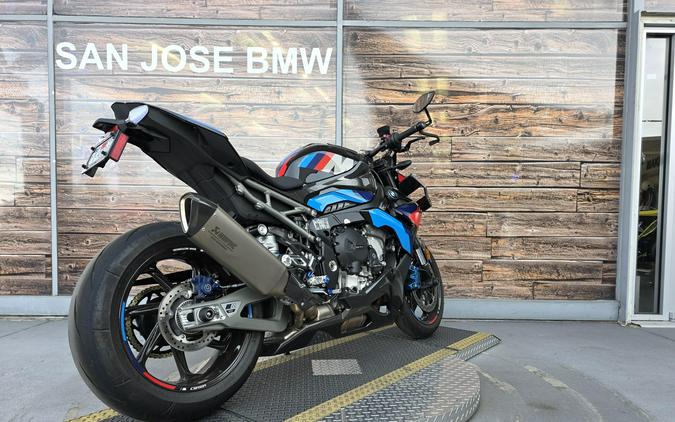 2025 BMW M 1000 R