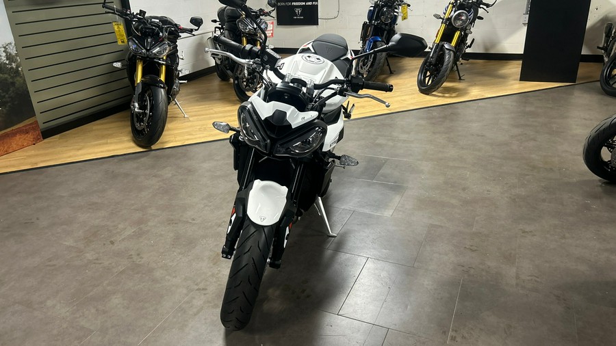 2025 Triumph Street Triple 765 R
