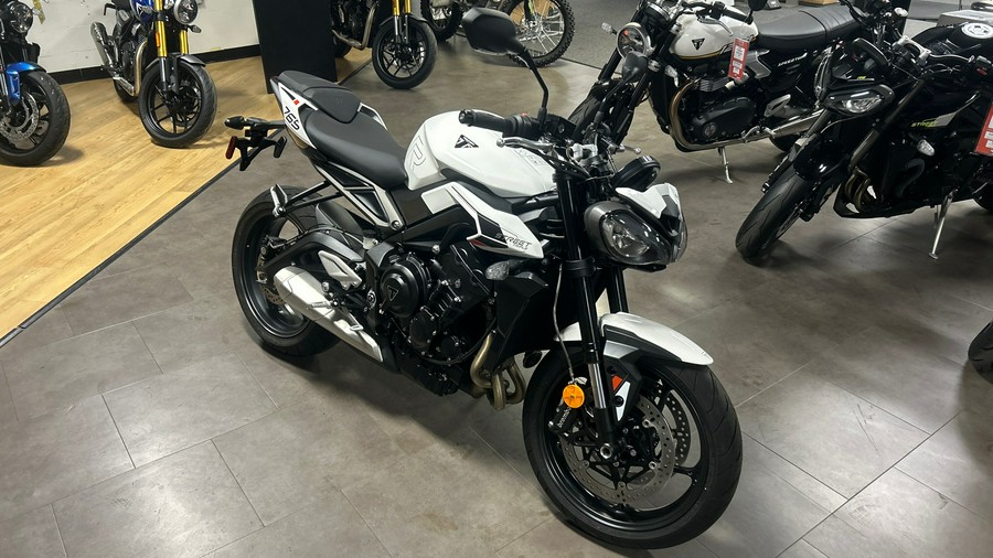 2025 Triumph Street Triple 765 R